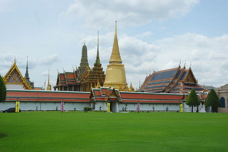 ໄທຮັບຮອງເອົາບ້ວງເງິນ ຊຸກຍູ້ເສດຖະກິດກ່ວາ 9,8 ຕື້ USD